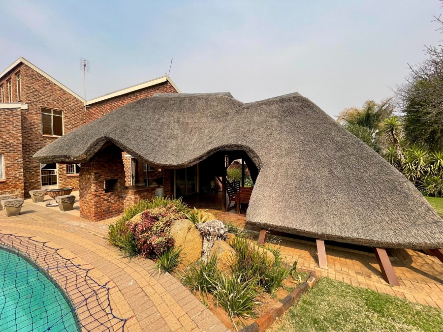 3 Bedroom Property for Sale in Flimieda North West